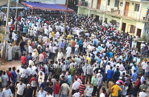 Basheer body being taken to Kulur mosque